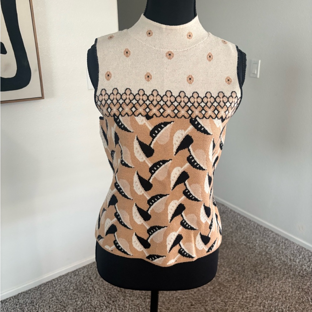Anthropologie Maeve Sleeveless Top with Cream and Tan Abstract Design Size small